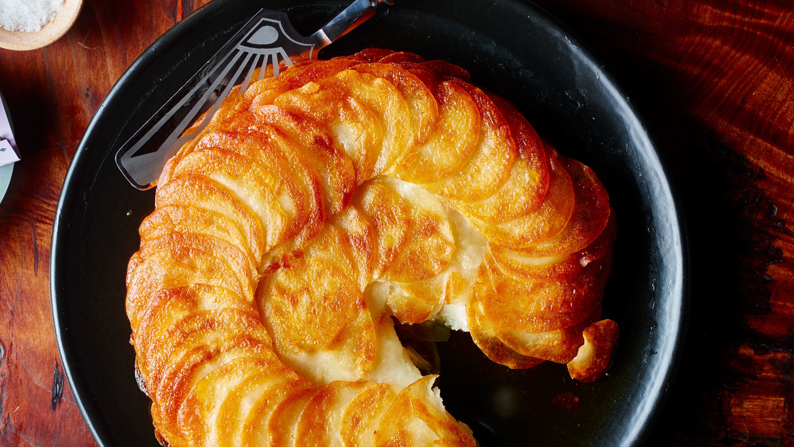 golden scalloped potatoes