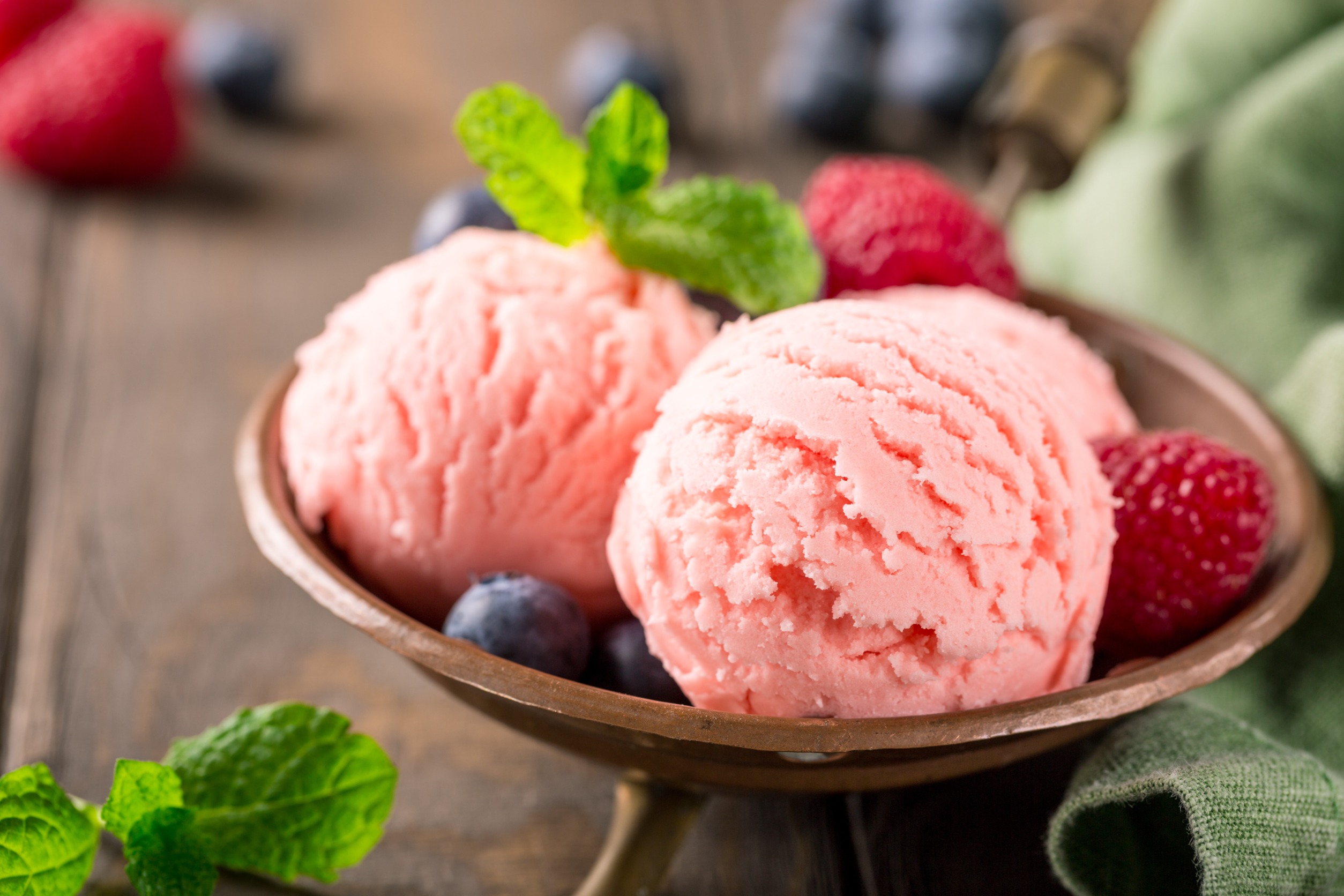 Reduced-calorie sorbet from a frozen food ingredient supplier